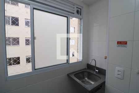 Área de Serviço de apartamento para alugar com 2 quartos, 43m² em Cidade São Mateus, São Paulo