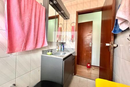 Casa à venda com 200m², 4 quartos e 2 vagas Casa à venda com 200m², 4 quartos e 2 vagasBanheiro da Suíte