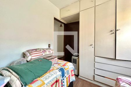 Casa à venda com 200m², 4 quartos e 2 vagas Casa à venda com 200m², 4 quartos e 2 vagasQuarto 2