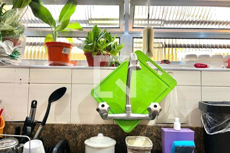 Casa à venda com 200m², 4 quartos e 2 vagas Casa à venda com 200m², 4 quartos e 2 vagasCozinha