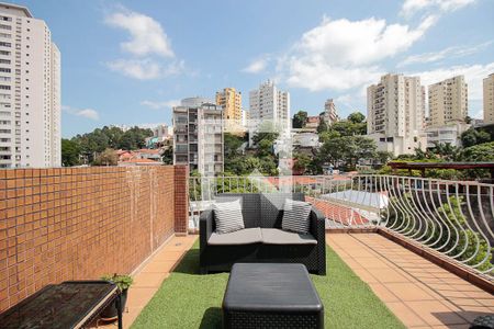 Casa à venda com 322m², 4 quartos e 3 vagasVaranda do Quarto 2