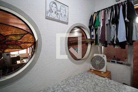 Casa à venda com 322m², 4 quartos e 3 vagasQuarto da Casa 2