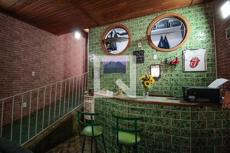 Casa à venda com 322m², 4 quartos e 3 vagasBar da Casa 2