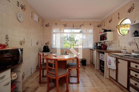 Casa à venda com 322m², 4 quartos e 3 vagasCozinha