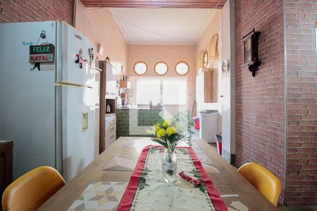 Casa à venda com 322m², 4 quartos e 3 vagasCozinha da Casa 2