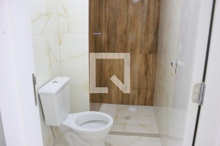Banheiro de apartamento para alugar com 2 quartos, 36m² em Vila das Bandeiras, Guarulhos