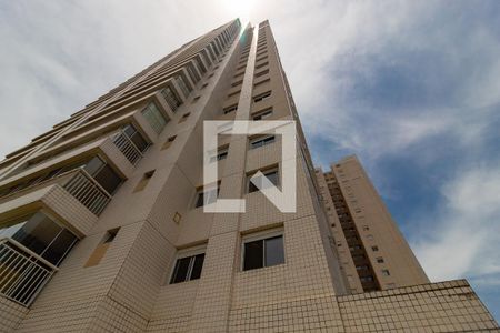 Apartamento à venda com 136m², 4 quartos e 2 vagasFachada