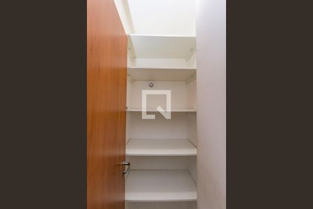 Apartamento para alugar com 107m², 4 quartos e 3 vagas Apartamento para alugar com 107m², 4 quartos e 3 vagasDespensa