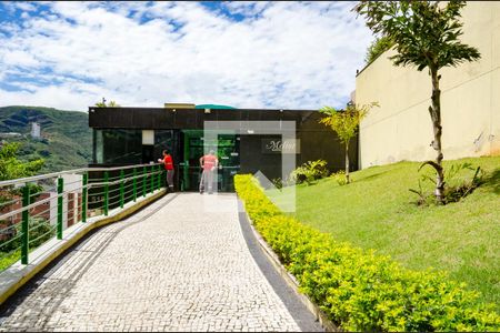 Apartamento para alugar com 107m², 4 quartos e 3 vagas Apartamento para alugar com 107m², 4 quartos e 3 vagasFachada