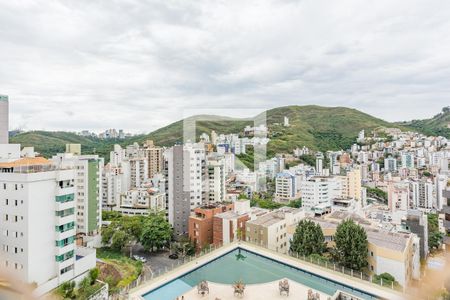 Apartamento para alugar com 107m², 4 quartos e 3 vagas Apartamento para alugar com 107m², 4 quartos e 3 vagasSuíte