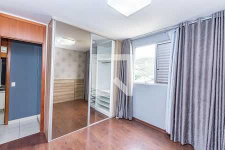 Apartamento para alugar com 107m², 4 quartos e 3 vagas Apartamento para alugar com 107m², 4 quartos e 3 vagasSuíte