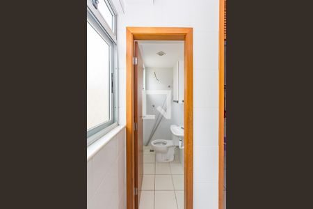 Apartamento para alugar com 107m², 4 quartos e 3 vagas Apartamento para alugar com 107m², 4 quartos e 3 vagasBanheiro de serviço
