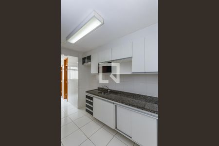 Apartamento para alugar com 107m², 4 quartos e 3 vagas Apartamento para alugar com 107m², 4 quartos e 3 vagasCozinha