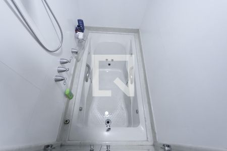 Apartamento à venda com 230m², 3 quartos e 1 vagaBanheiro da Suíte 1