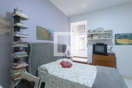 Apartamento à venda com 230m², 3 quartos e 1 vagaQuarto3