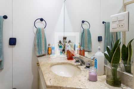 Apartamento à venda com 230m², 3 quartos e 1 vagaBanheiro da Suíte 3