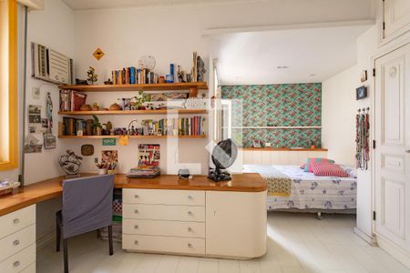 Apartamento à venda com 230m², 3 quartos e 1 vagaQuarto2