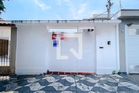 Casa à venda com 193m², 3 quartos e 1 vagaFachada