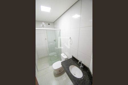 Banheiro de casa para alugar com 1 quarto, 27m² em Ceilândia Sul (ceilândia), Brasília