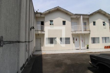 Casa de condomínio à venda com 127m², 3 quartos e 2 vagasFachada