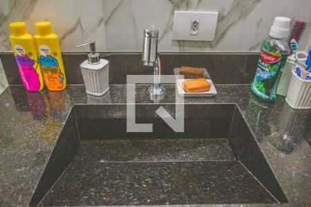 Casa à venda com 92m², 2 quartos e 1 vaga Casa à venda com 92m², 2 quartos e 1 vagaBanheiro