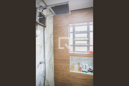 Casa à venda com 92m², 2 quartos e 1 vaga Casa à venda com 92m², 2 quartos e 1 vagaBanheiro