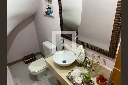 Casa à venda com 100m², 2 quartos e 1 vagaLavabo