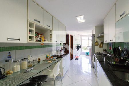 Apartamento à venda com 161m², 3 quartos e 1 vaga Apartamento à venda com 161m², 3 quartos e 1 vagaCozinha