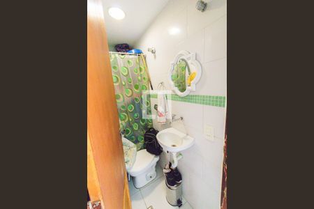 Apartamento à venda com 161m², 3 quartos e 1 vaga Apartamento à venda com 161m², 3 quartos e 1 vagaBanheiro de Serviço