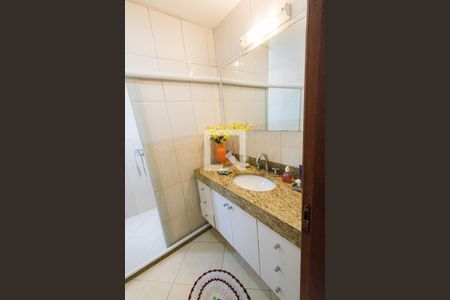 Apartamento à venda com 161m², 3 quartos e 1 vaga Apartamento à venda com 161m², 3 quartos e 1 vagaBanheiro Social