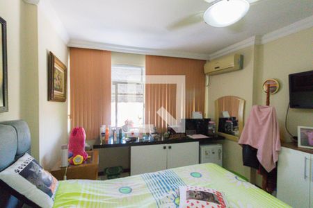 Apartamento à venda com 161m², 3 quartos e 1 vaga Apartamento à venda com 161m², 3 quartos e 1 vagaQuarto 1