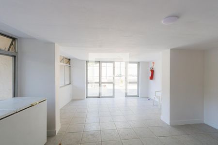 Apartamento à venda com 161m², 3 quartos e 1 vaga Apartamento à venda com 161m², 3 quartos e 1 vagaSalão de Festas