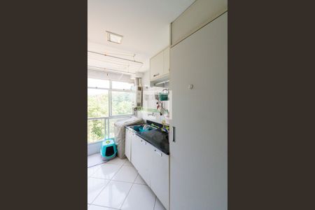 Apartamento à venda com 161m², 3 quartos e 1 vaga Apartamento à venda com 161m², 3 quartos e 1 vagaÁrea de Serviço