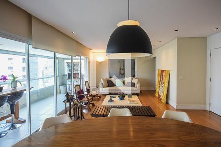 Apartamento à venda com 211m², 3 quartos e 3 vagasSala