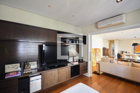 Apartamento à venda com 211m², 3 quartos e 3 vagasSala de Tv