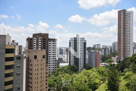 Apartamento à venda com 211m², 3 quartos e 3 vagasVista da Suíte 2