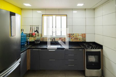 Casa à venda com 127m², 3 quartos e 2 vagas Casa à venda com 127m², 3 quartos e 2 vagasCozinha