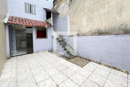 Casa à venda com 127m², 3 quartos e 2 vagas Casa à venda com 127m², 3 quartos e 2 vagasQuintal - Área de Serviço