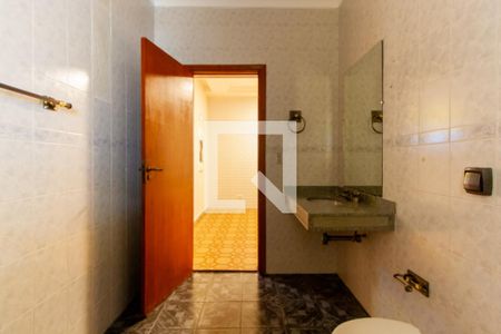 Banheiro da Suíte de casa à venda com 3 quartos, 300m² em Vila Paulo Silas, São Paulo
