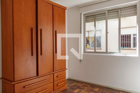 Quarto 1 de apartamento à venda com 2 quartos, 70m² em Santana, Porto Alegre