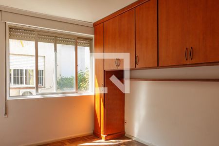Quarto 2 de apartamento à venda com 2 quartos, 70m² em Santana, Porto Alegre