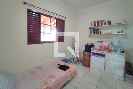 Casa à venda com 326m², 3 quartos e 2 vagasQuarto 3