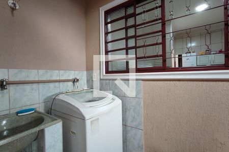 Casa à venda com 326m², 3 quartos e 2 vagasÁrea de Serviço