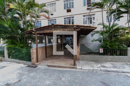 Apartamento para alugar com 70m², 3 quartos e 1 vagaPortaria