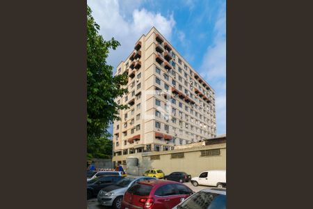 Fachada do Prédio de apartamento para alugar com 3 quartos, 70m² em Olaria, Rio de Janeiro