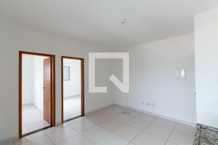 Sala/Cozinha de apartamento à venda com 2 quartos, 42m² em Vila Nhocune, São Paulo