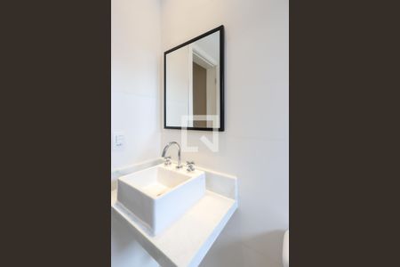 Casa à venda com 189m², 2 quartos e 3 vagasBanheiro da Suíte 1