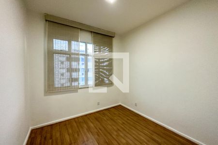 Quarto 01 de apartamento para alugar com 2 quartos, 70m² em Copacabana, Rio de Janeiro