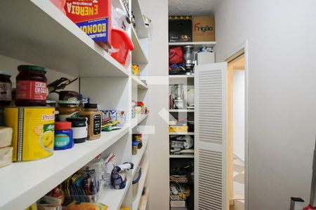 Casa à venda com 340m², 3 quartos e 3 vagasDespensa