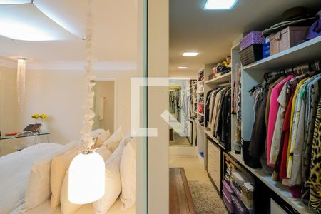 Casa à venda com 340m², 3 quartos e 3 vagasCloset da Suíte 1
